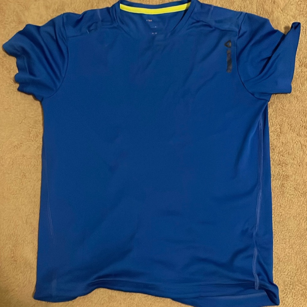 Cool, looking rebook, blue and yellow T-shirt athletic wear boys